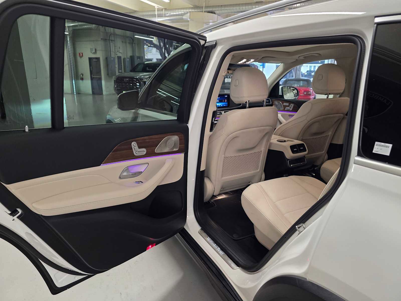 Used 2025 Mercedes-Benz GLS 450 GLS 450 image 18