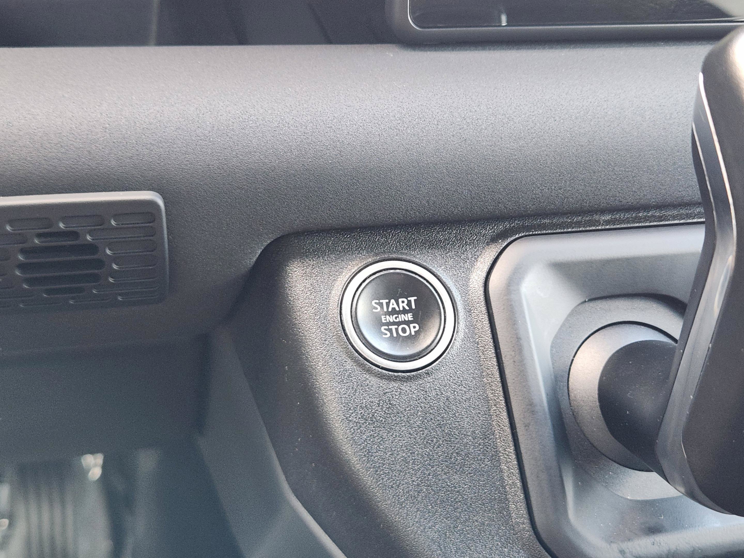 Certified 2021 Land Rover Defender 110 X-Dynamic SE AWD/4WD image 21