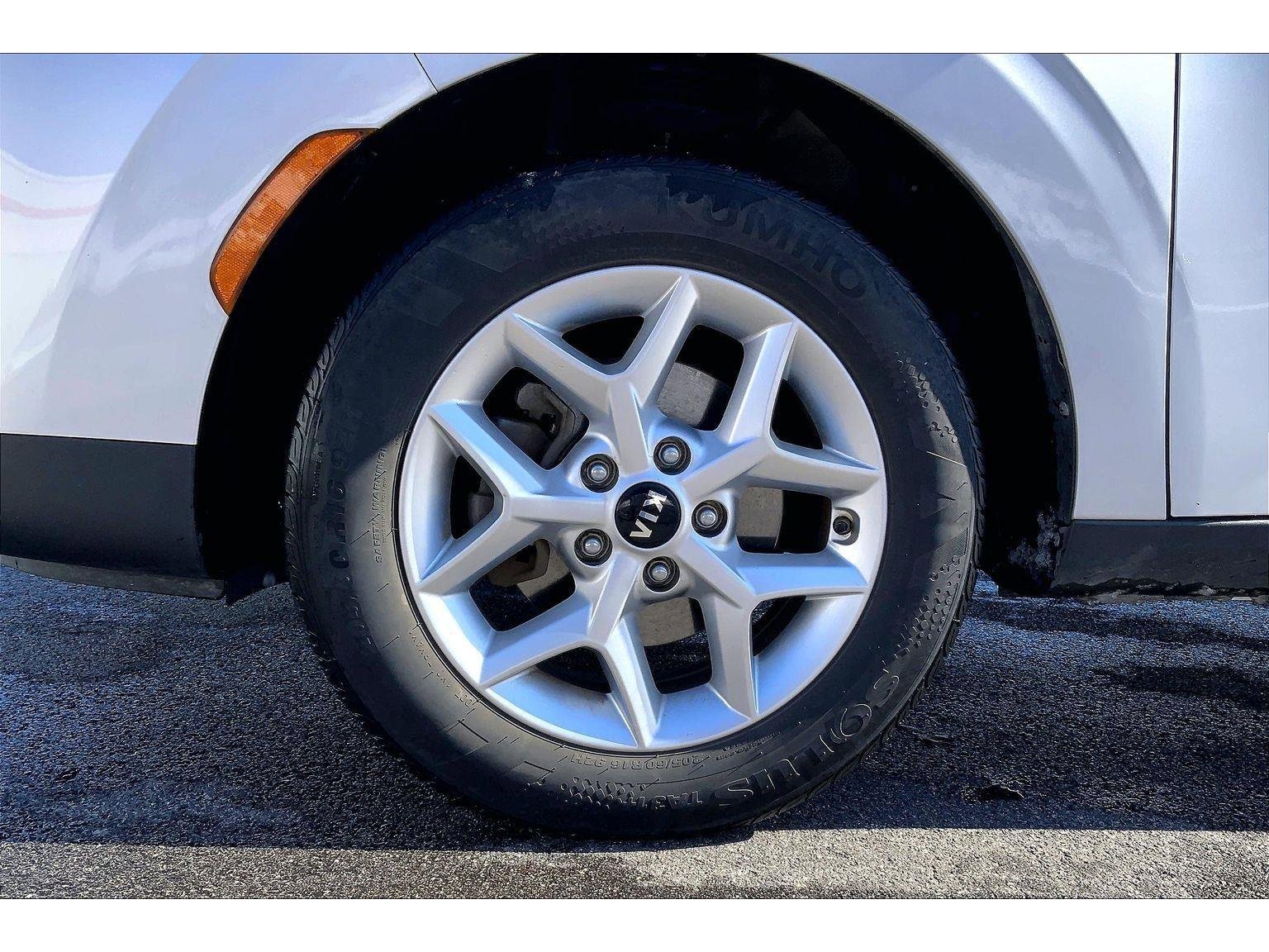 Used 2020 Kia Soul S image 9