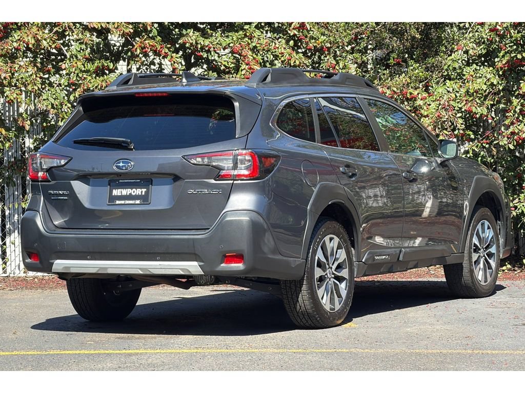 Used 2023 Subaru Outback Limited AWD/4WD image 4