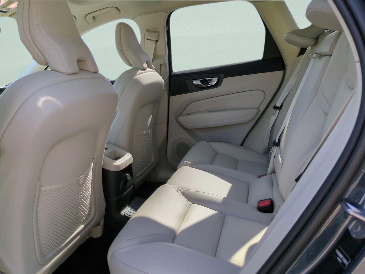 New 2026 Volvo XC60 T8 Ultra w/ Protection Package Premier image 12