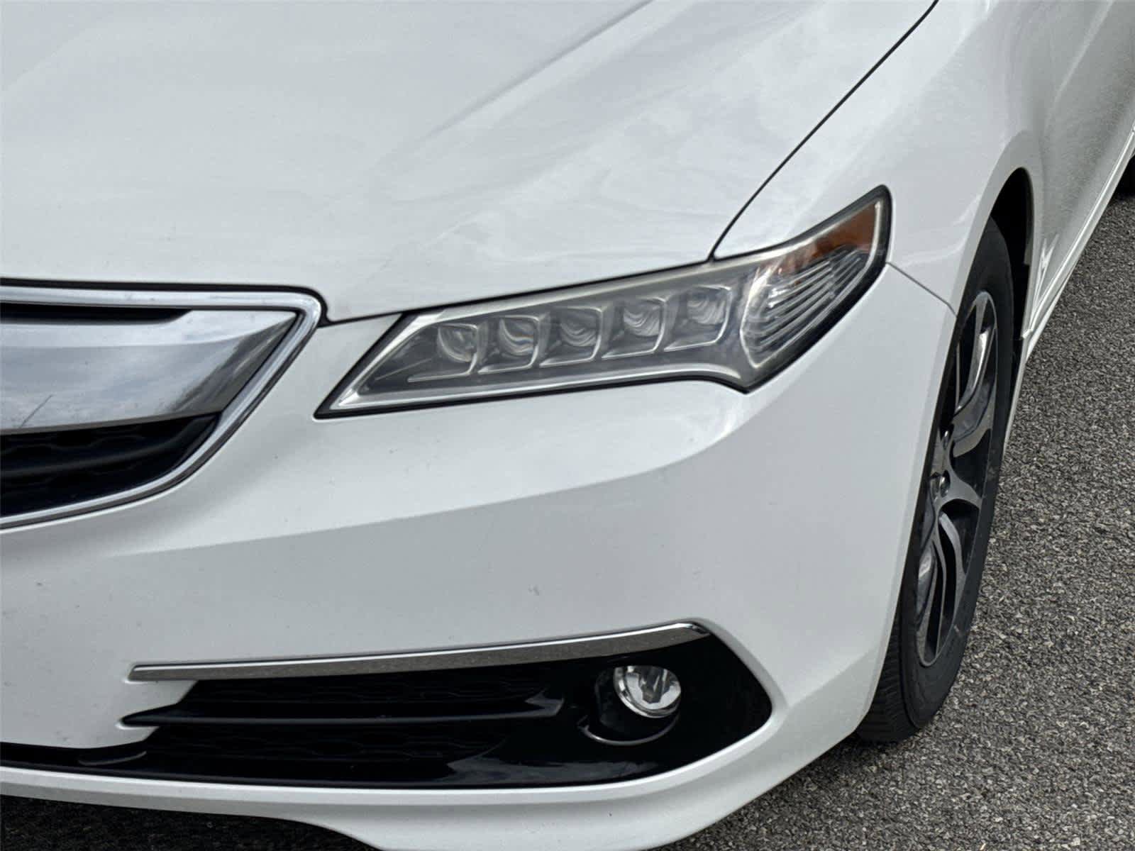 Used 2015 Acura TLX w/ Technology Package image 9