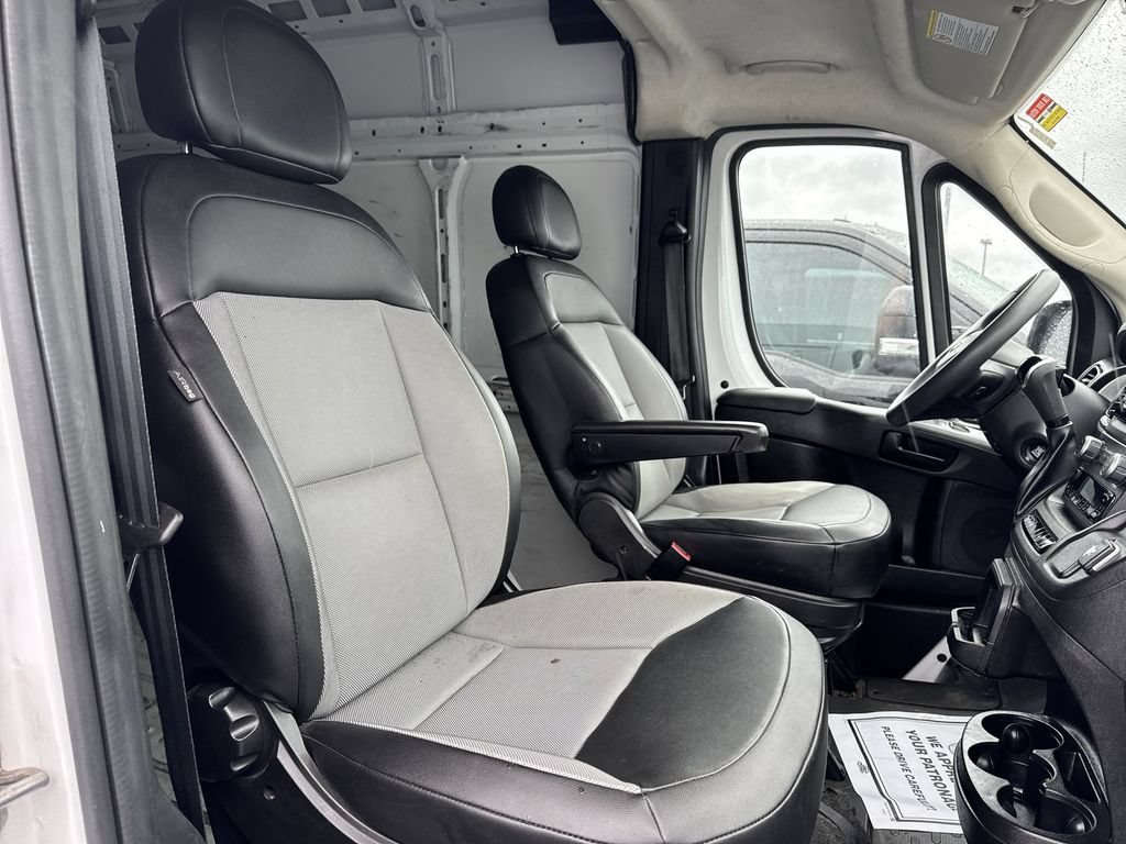 Used 2024 RAM ProMaster 2500 w/ Convenience Group FWD image 21