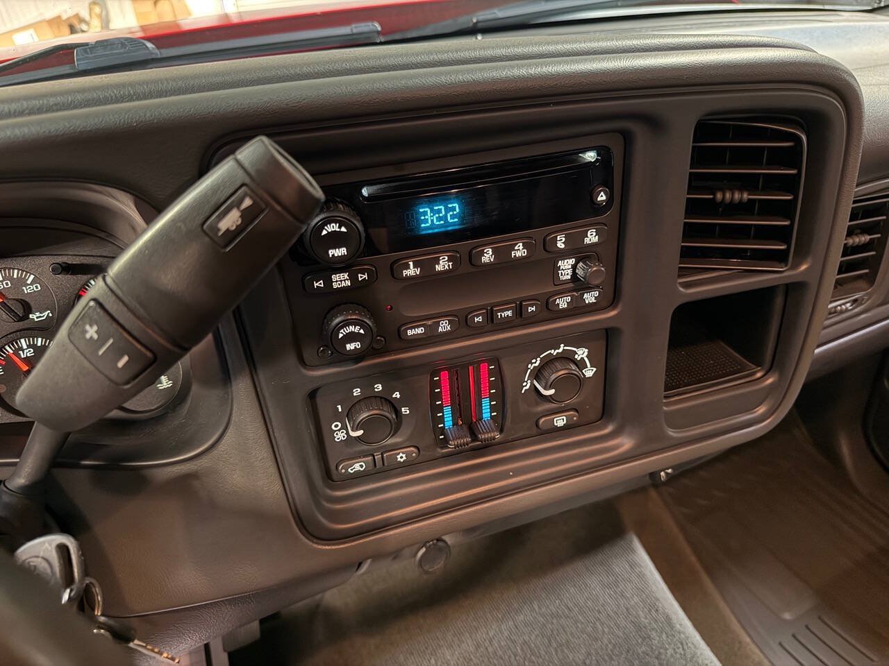 Used 2006 Chevrolet Silverado 2500 LT w/ Heavy-Duty Power Package AWD/4WD image 38