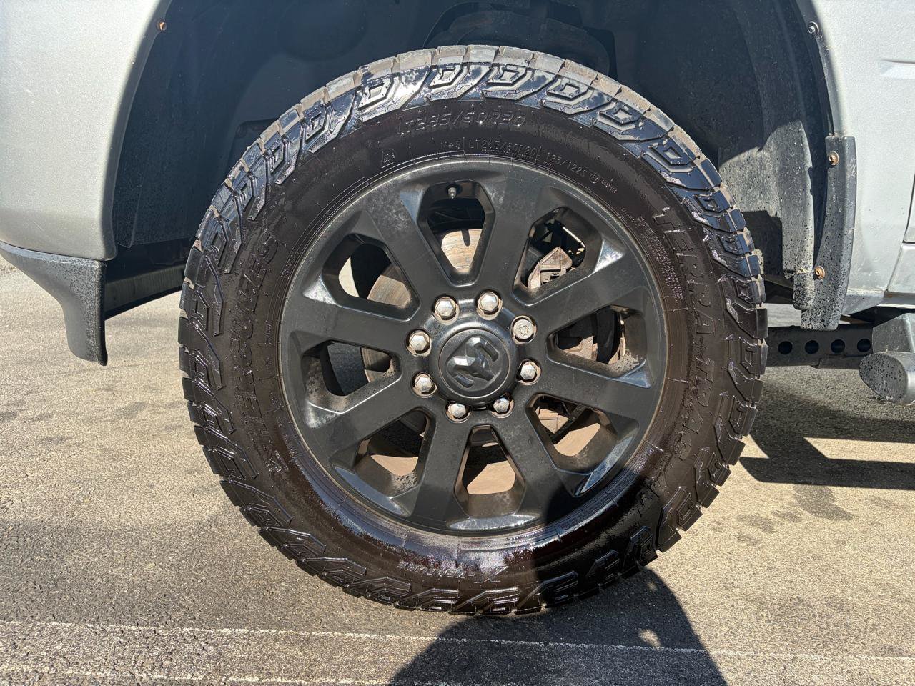 Used 2021 RAM 2500 Big Horn w/ Night Edition AWD/4WD image 16