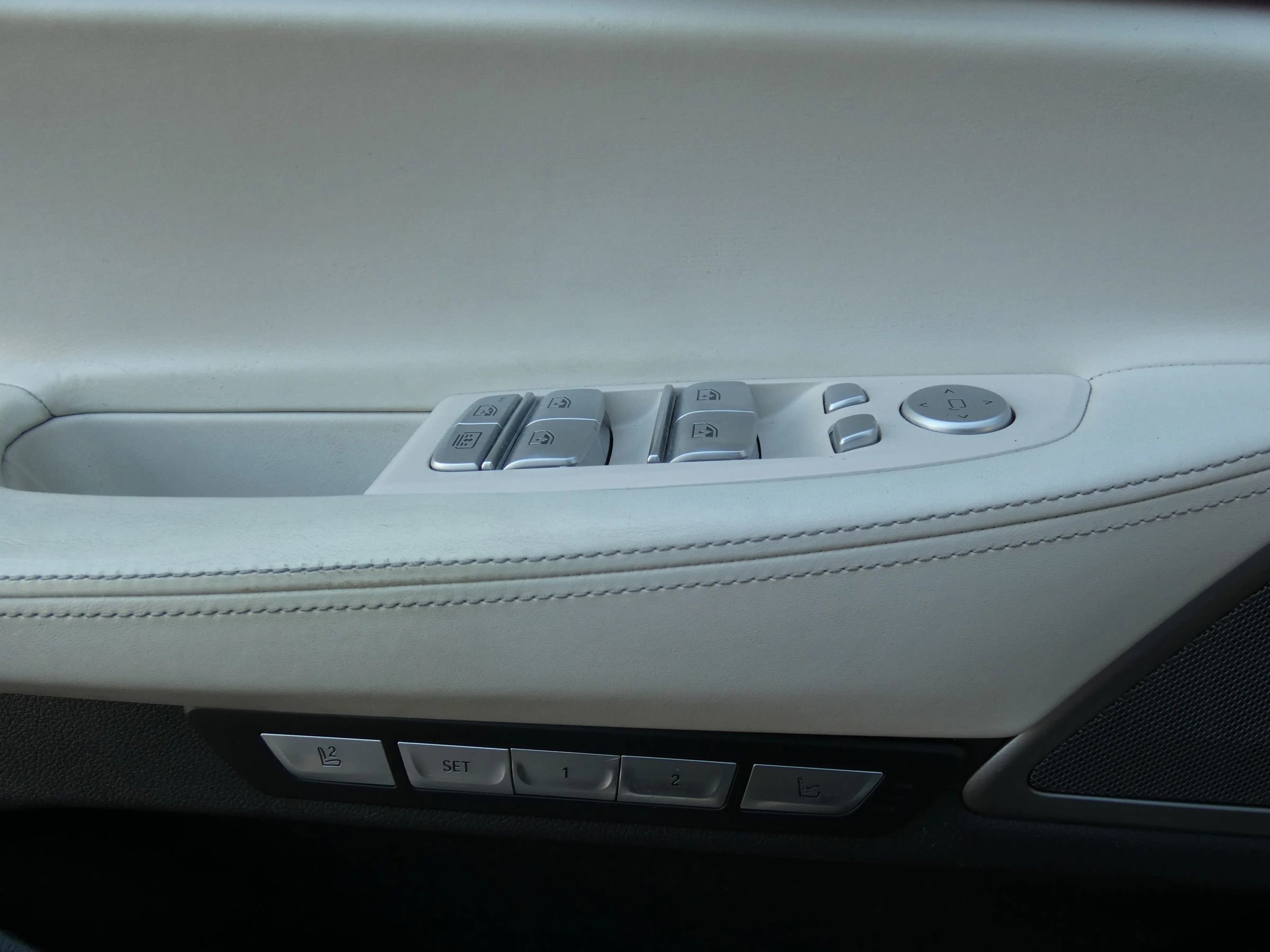 Used 2016 BMW 750i xDrive image 68