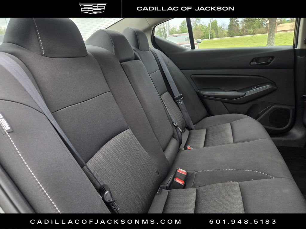 Used 2025 Nissan Altima 2.5 SV image 21