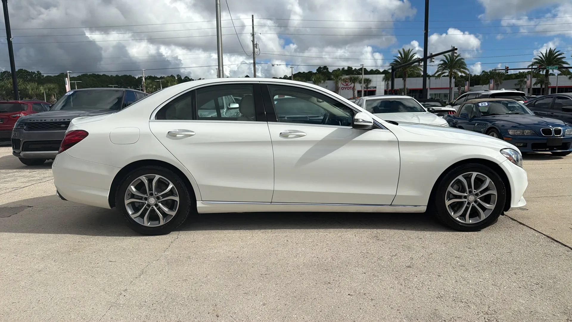 Used 2017 Mercedes-Benz C 300 Sedan image 6