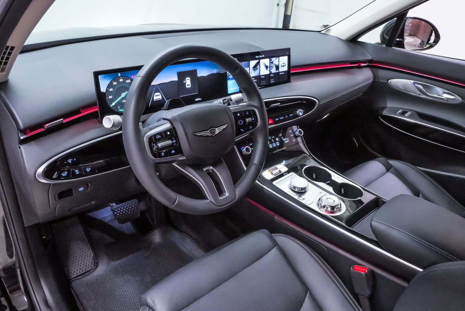 Certified 2026 Genesis GV70 2.5T AWD/4WD image 2