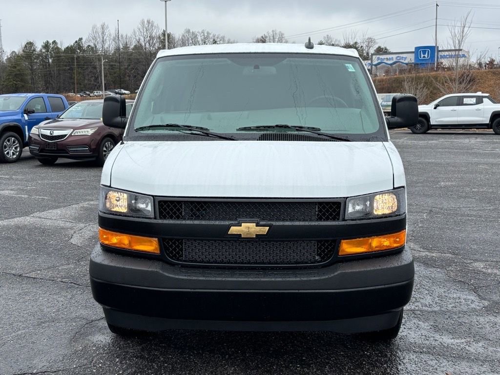 New 2025 Chevrolet Express 3500 w/ Driver Convenience Package RWD image 17