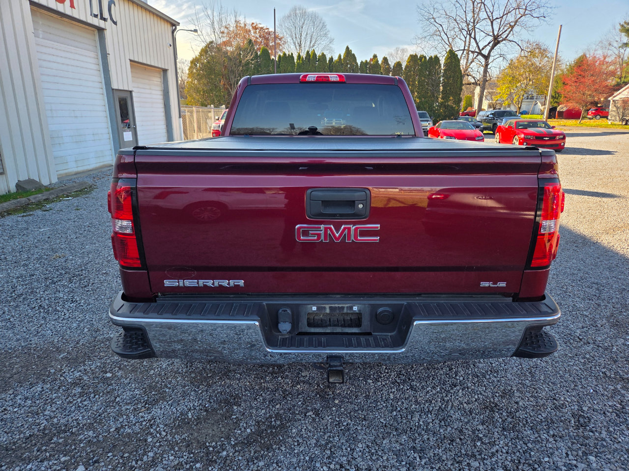 Used 2017 GMC Sierra 1500 SLE w/ SLE Value Package image 4