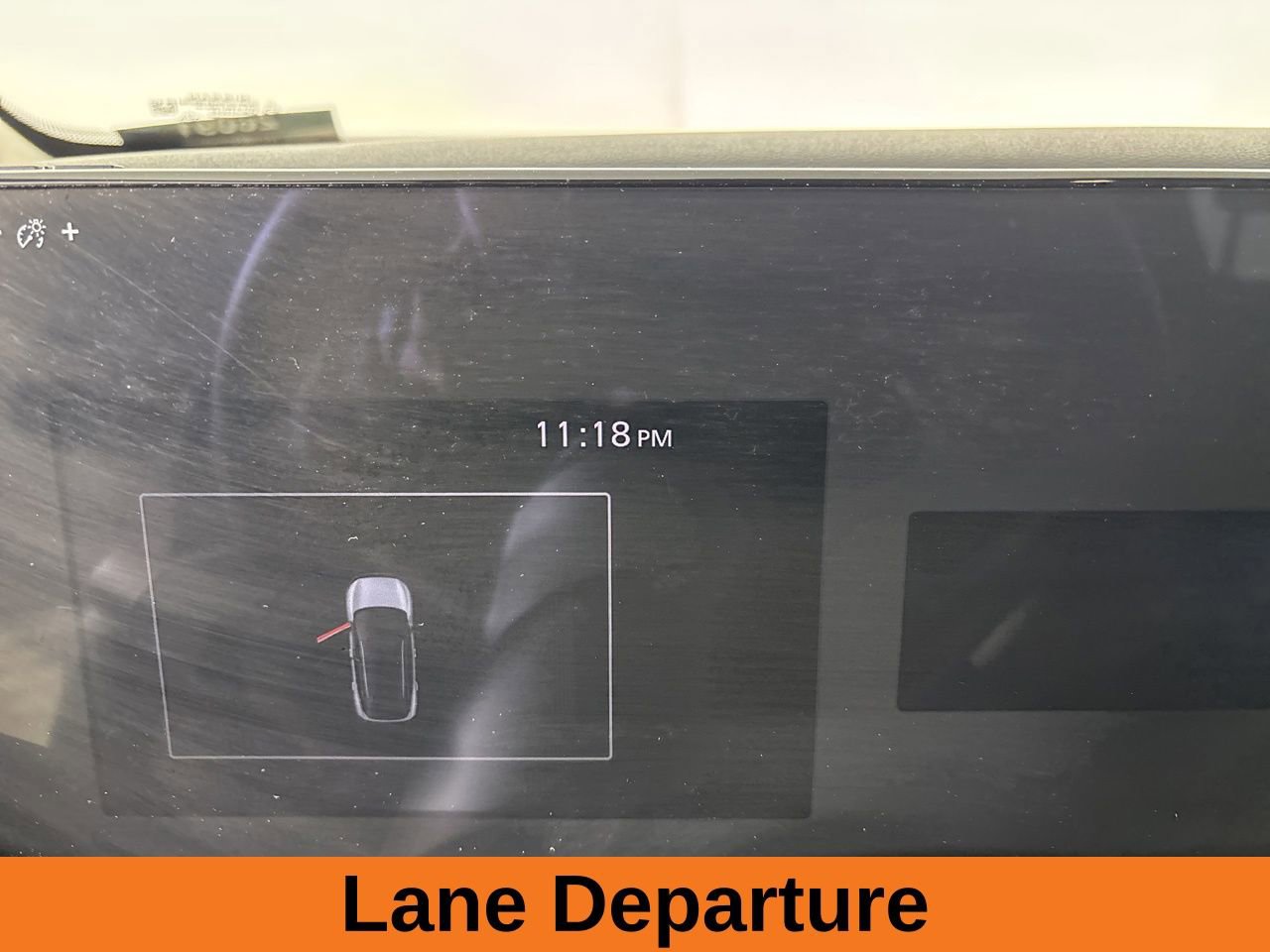 Used 2025 Nissan Kicks SV image 12