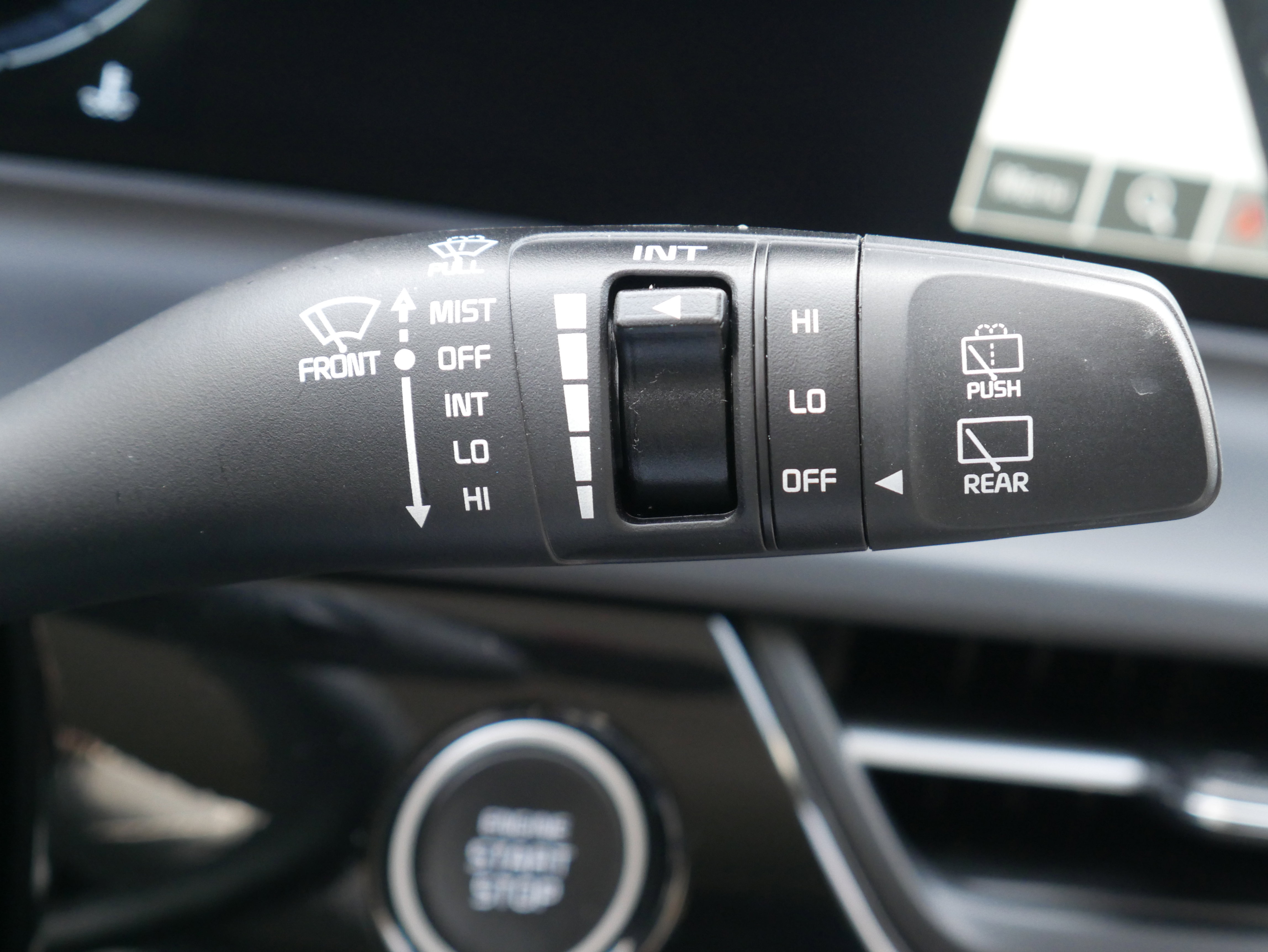 Certified 2025 Kia Seltos S AWD/4WD image 28