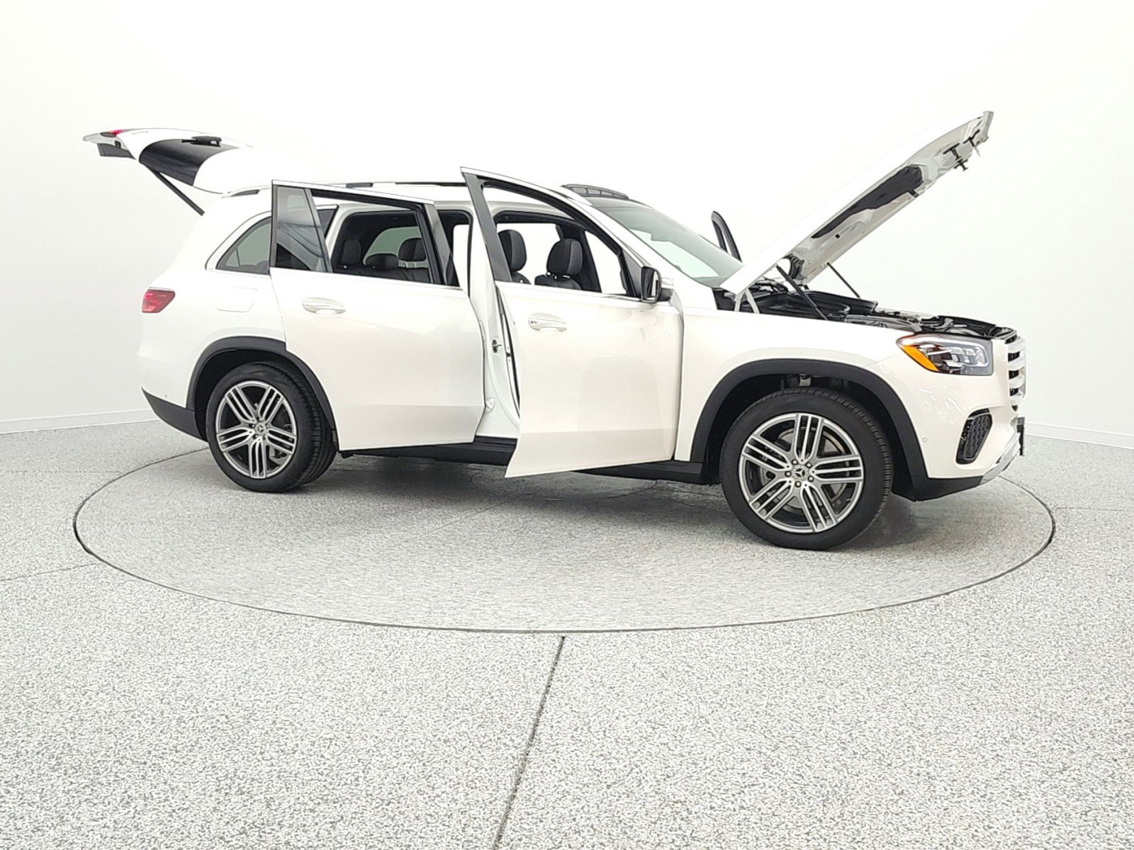 Certified 2025 Mercedes-Benz GLS 450 4MATIC image 33