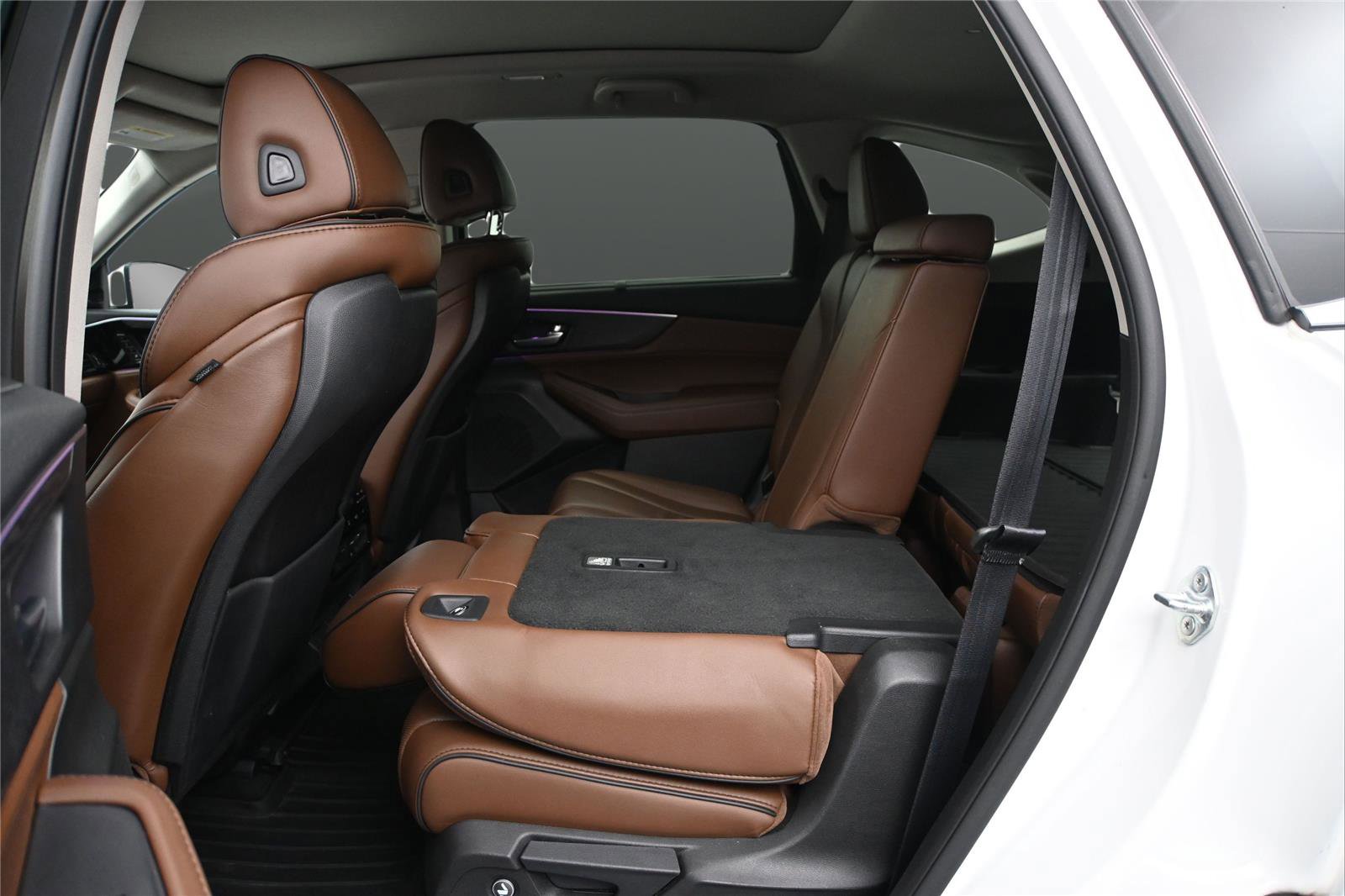 Certified 2023 Acura MDX SH-AWD w/ Advance Package image 8