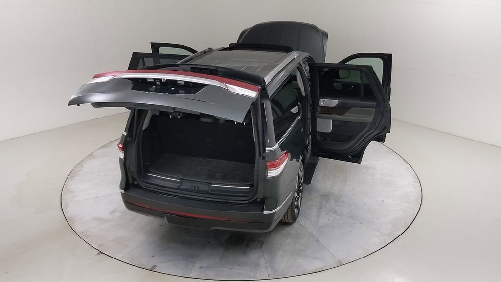 Used 2023 Lincoln Navigator Black Label image 55