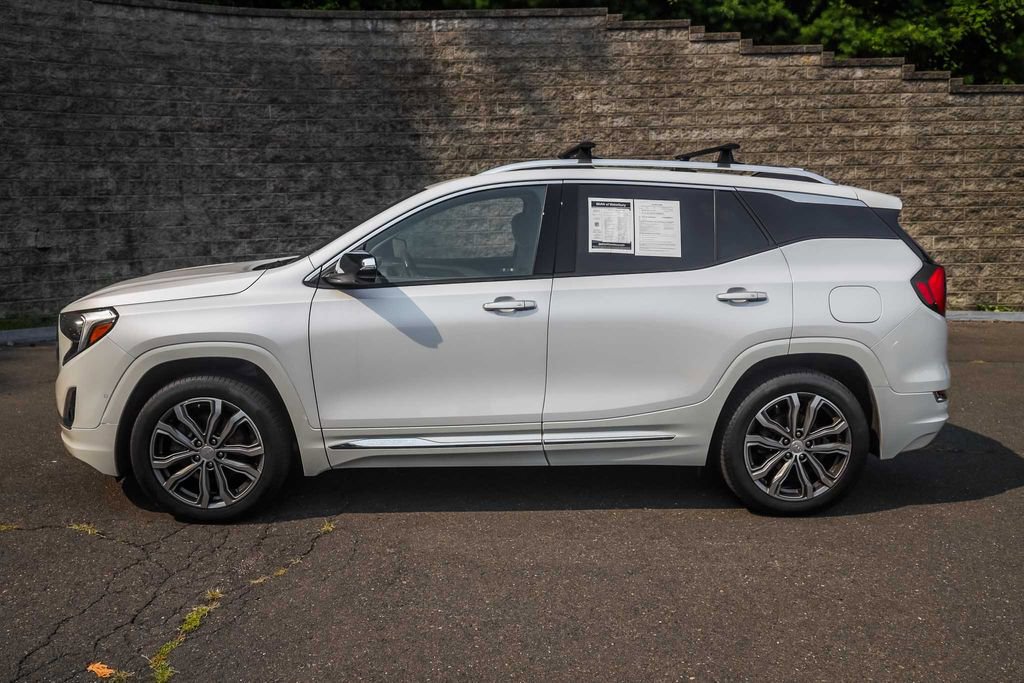 Used 2020 GMC Terrain Denali w/ Denali Premium Package image 9
