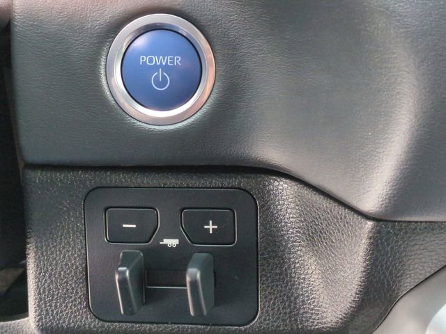 Used 2023 Toyota Tundra Platinum w/ Advanced Package image 17