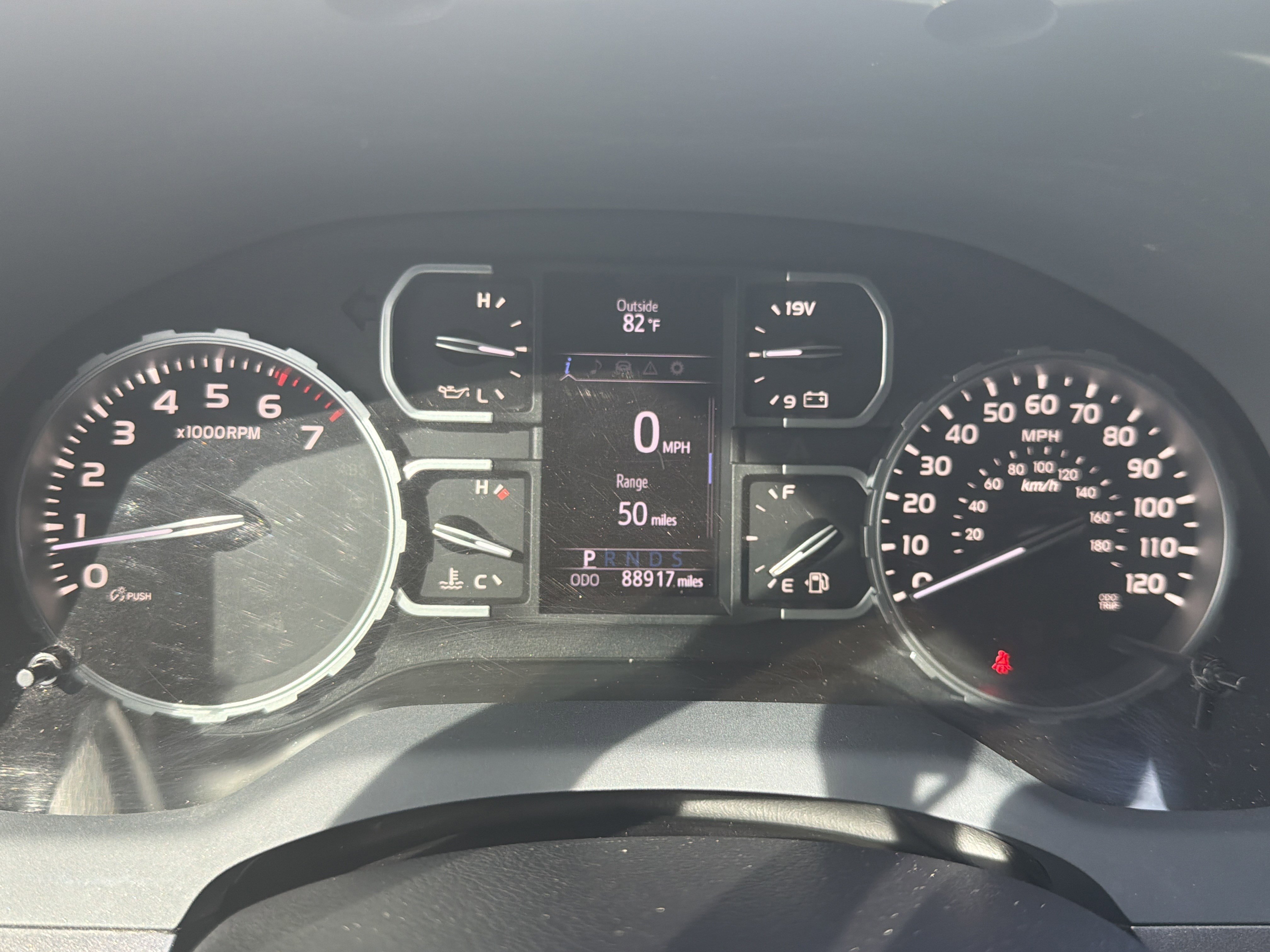 Used 2018 Toyota Tundra SR5 w/ TRD Off Road Package AWD/4WD image 11