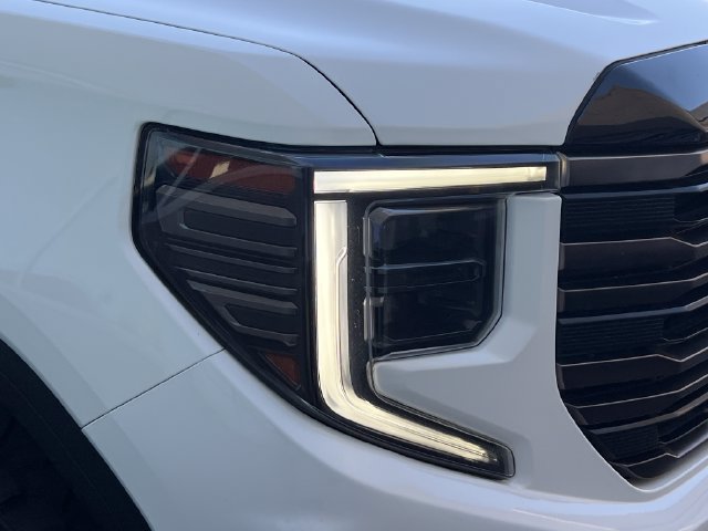 Used 2022 GMC Sierra 1500 AT4X AWD/4WD image 13