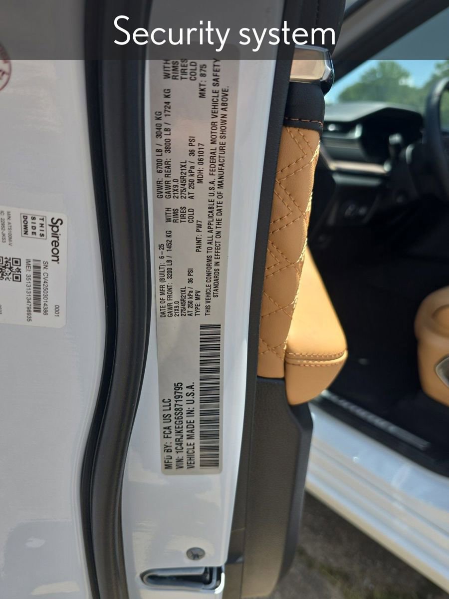 New 2025 Jeep Grand Cherokee L Summit w/ Obsidian Package image 44