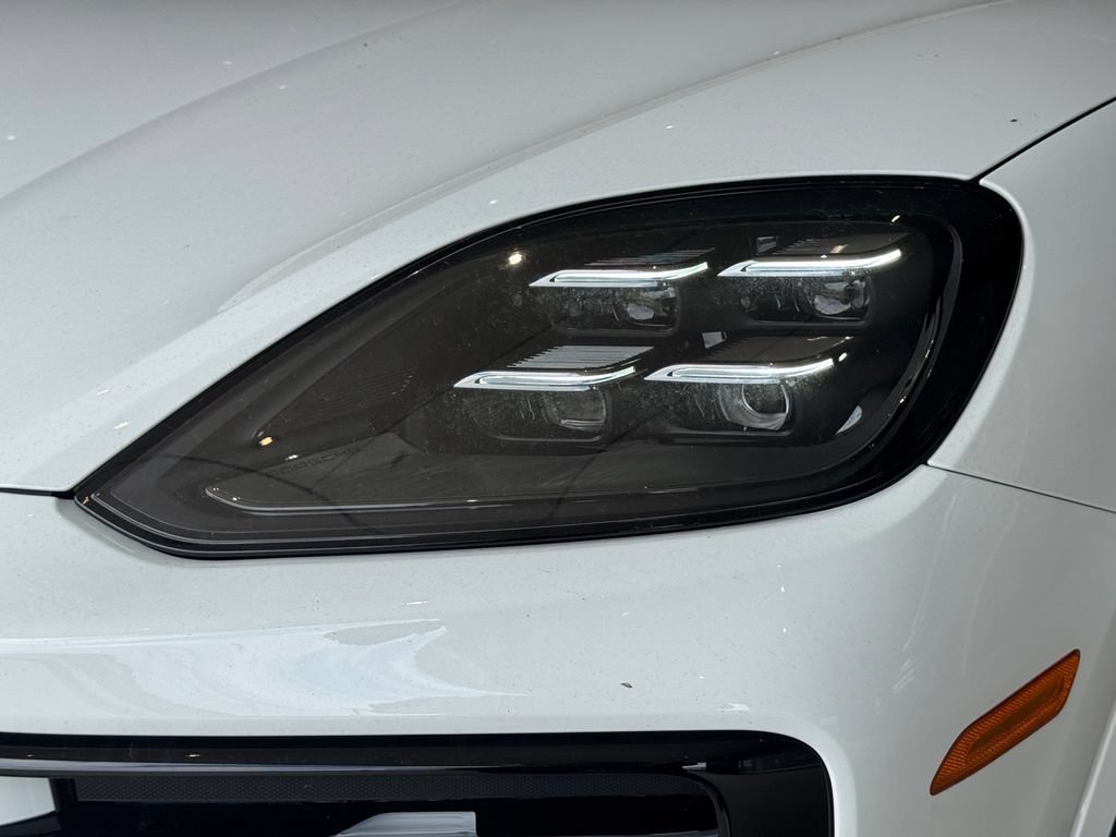 New 2026 Porsche Cayenne Coupe AWD/4WD image 13