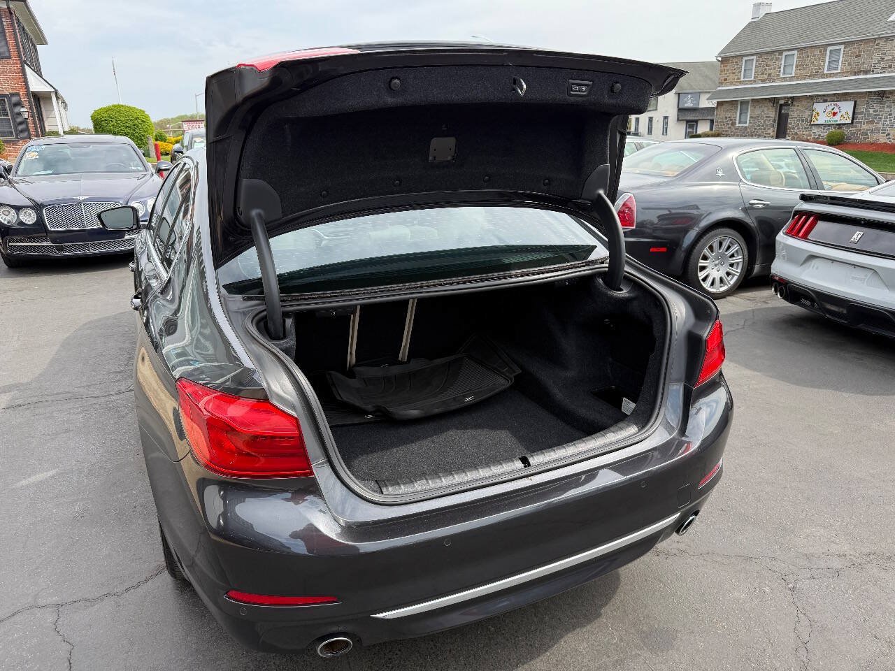 Used 2018 BMW 530i RWD image 20