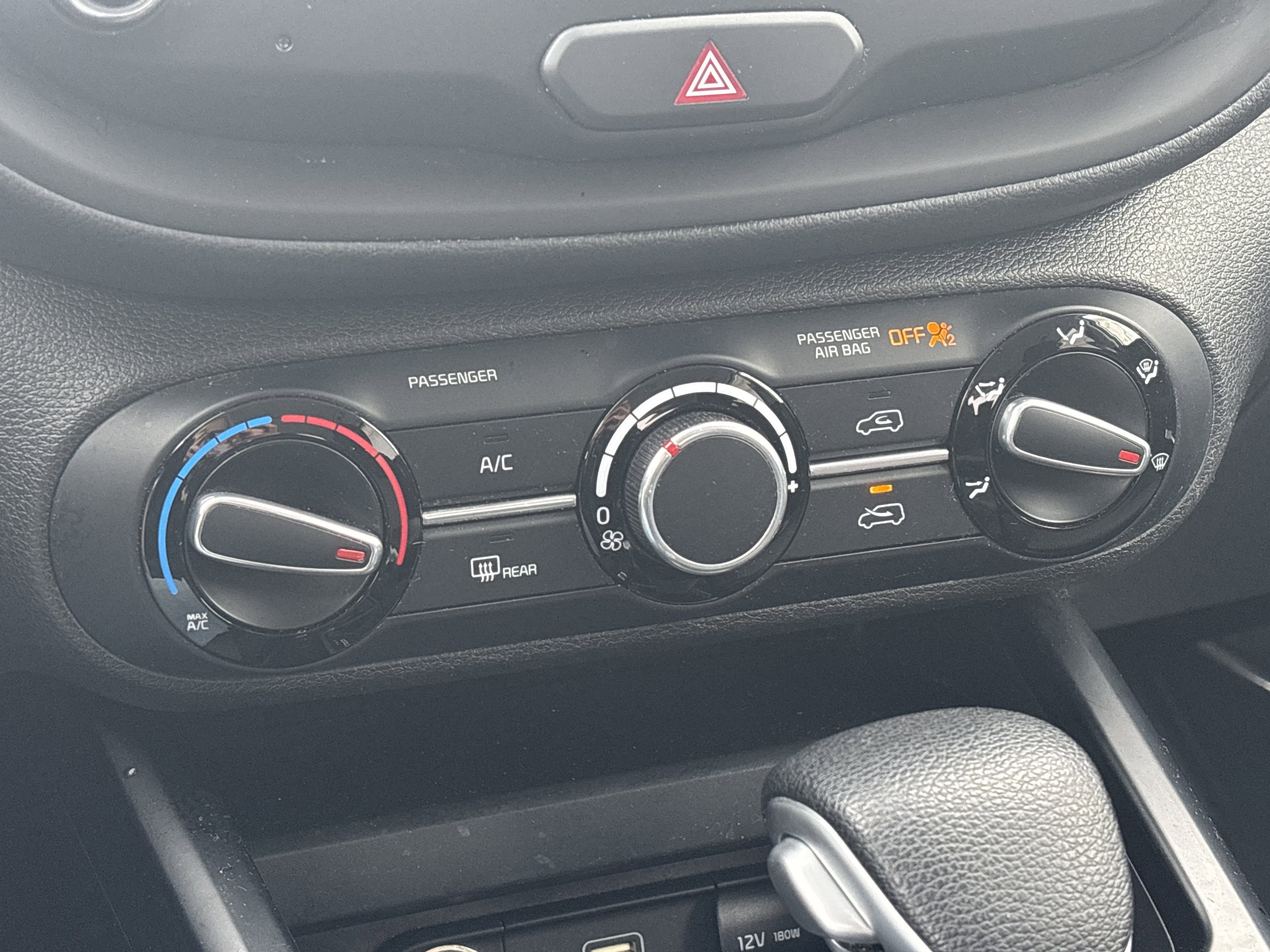 Used 2024 Kia Soul LX w/ Option Group 015 image 18