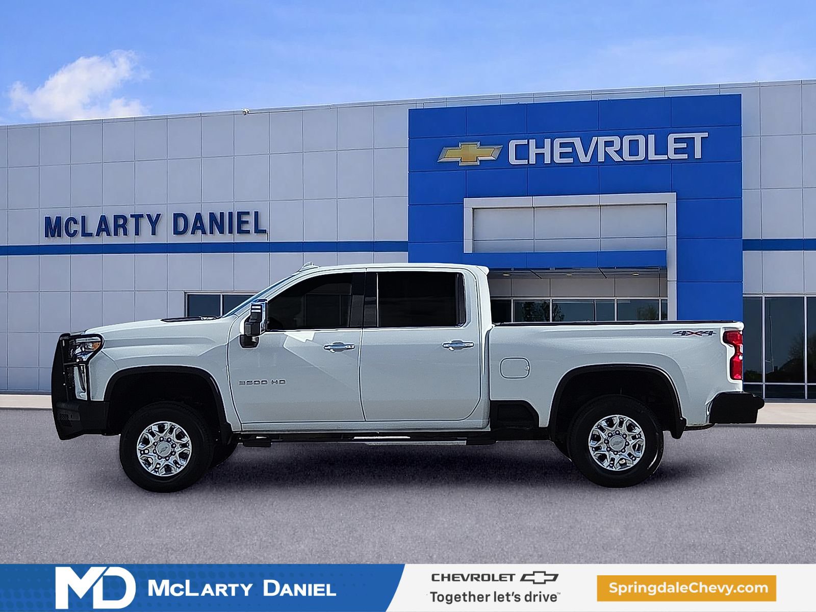 Used 2020 Chevrolet Silverado 3500 LTZ AWD/4WD image 3