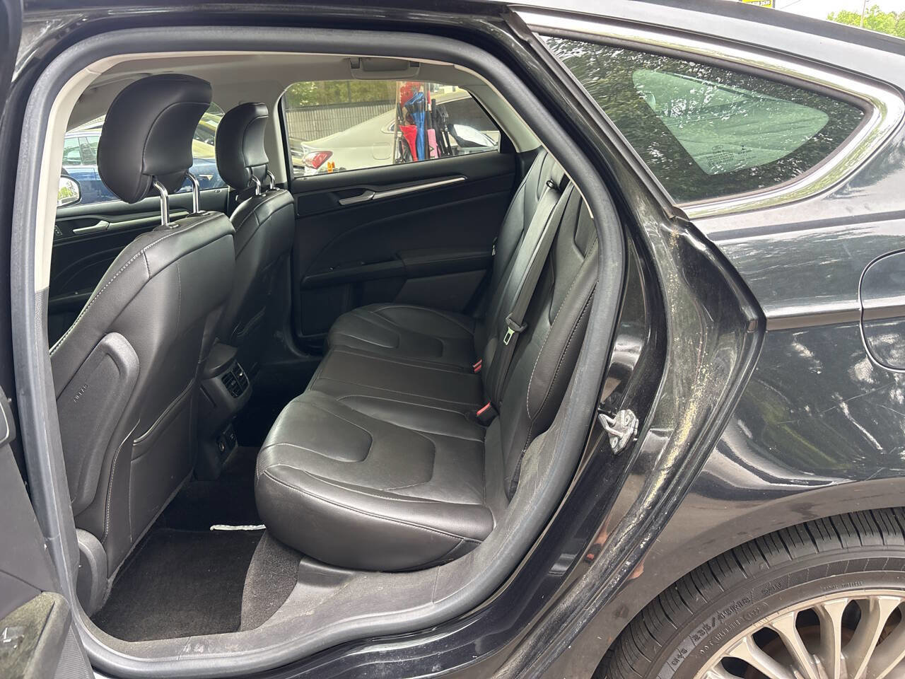 Used 2013 Ford Fusion Titanium w/ Titanium Driver Assist Pkg image 15