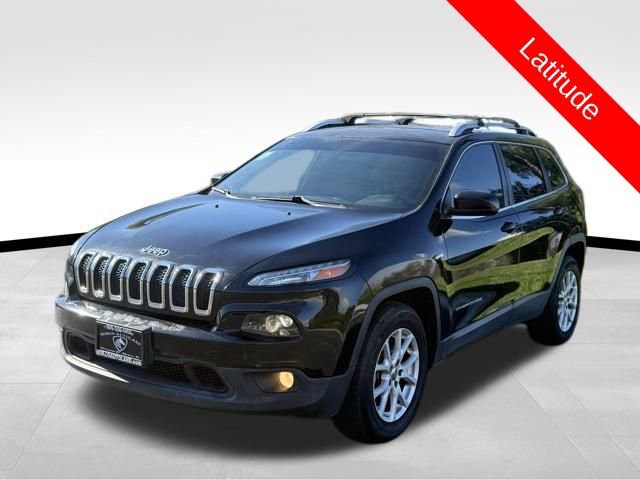 Used 2017 Jeep Cherokee Latitude image 3