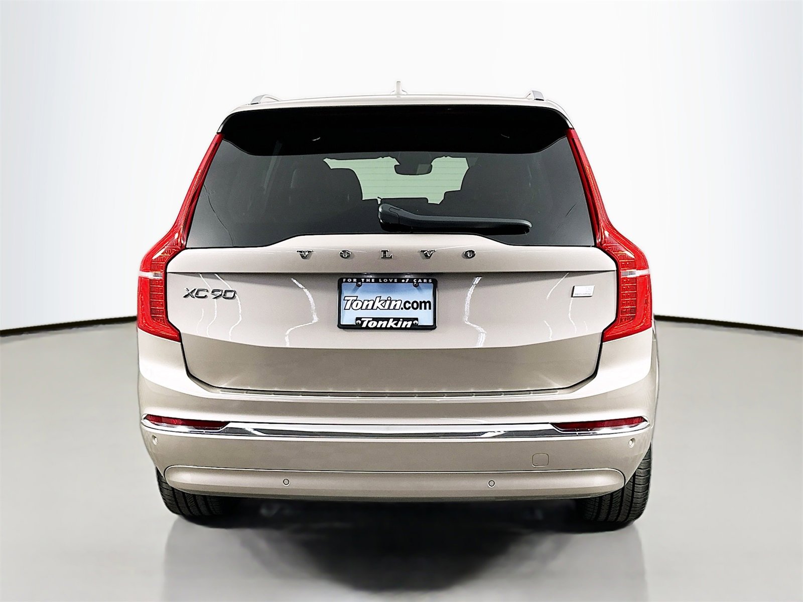 Used 2024 Volvo XC90 T8 Ultimate w/ Lounge Package image 6