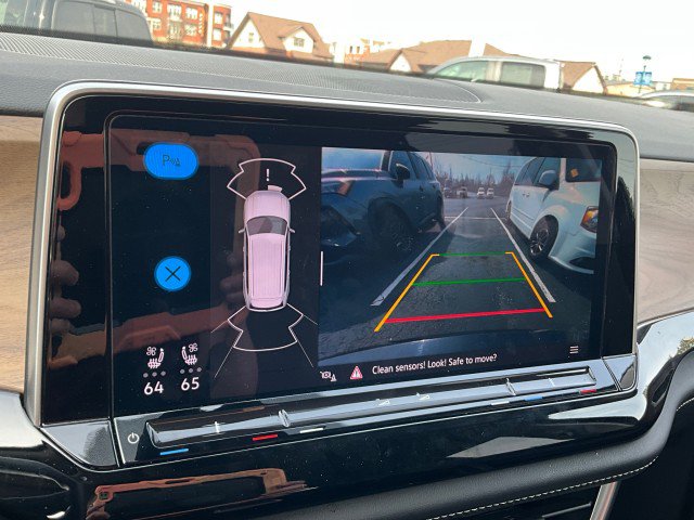 Used 2024 Volkswagen Atlas SE image 6