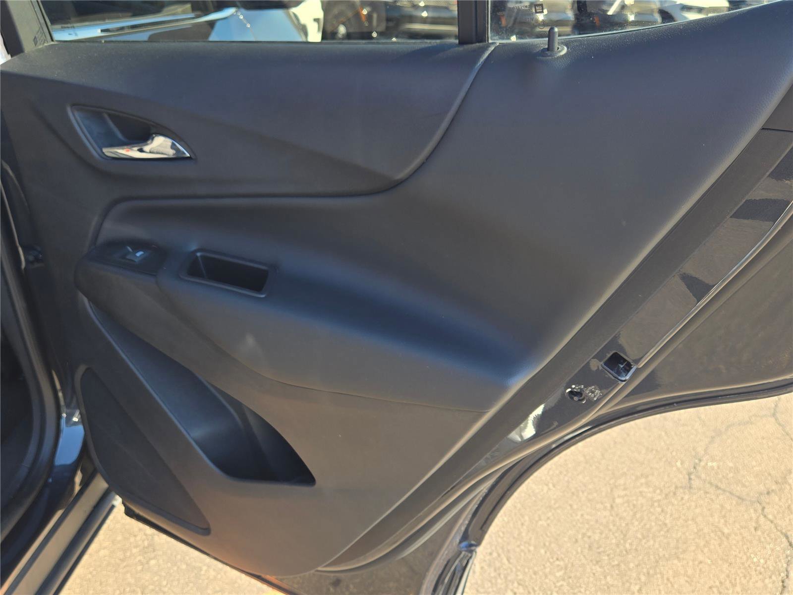 Used 2022 Chevrolet Equinox LT image 8