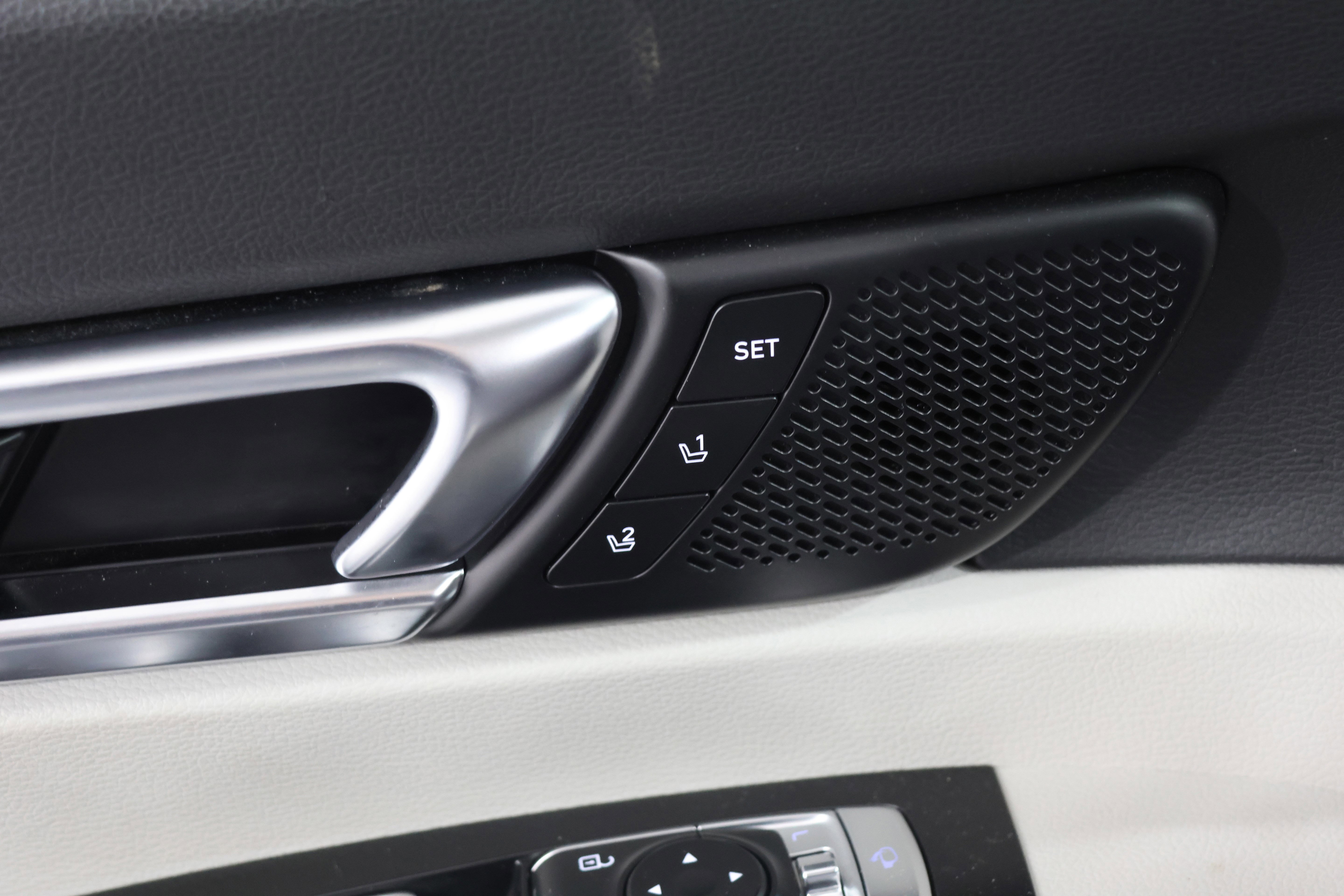 Used 2022 Kia Telluride SX image 13