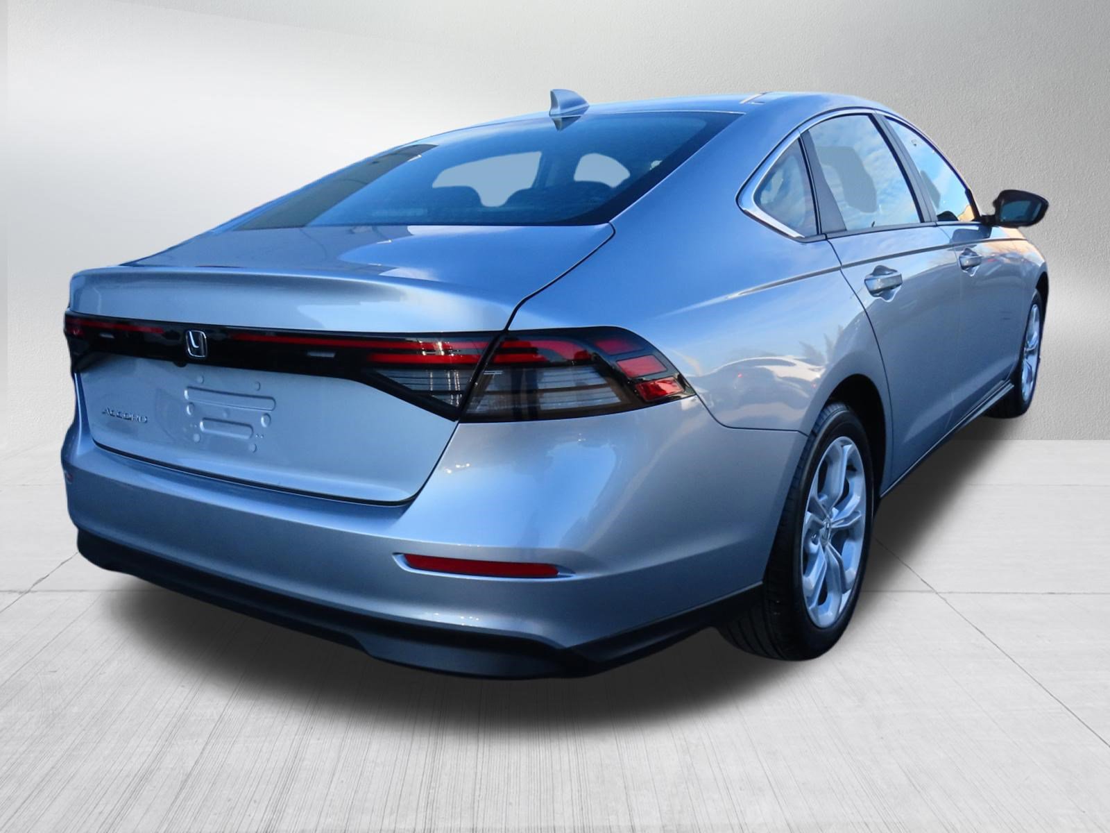 Used 2025 Honda Accord LX image 7