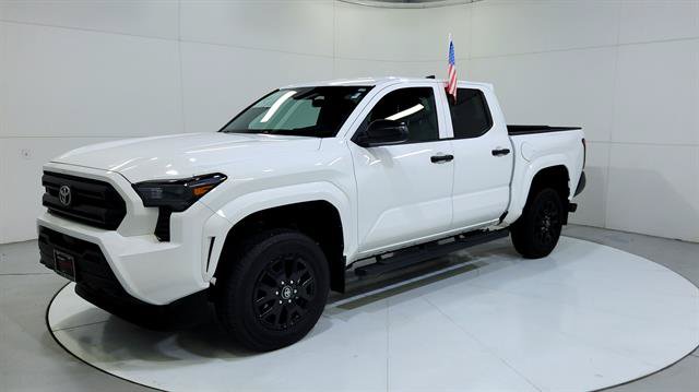 Used 2024 Toyota Tacoma SR RWD image 3