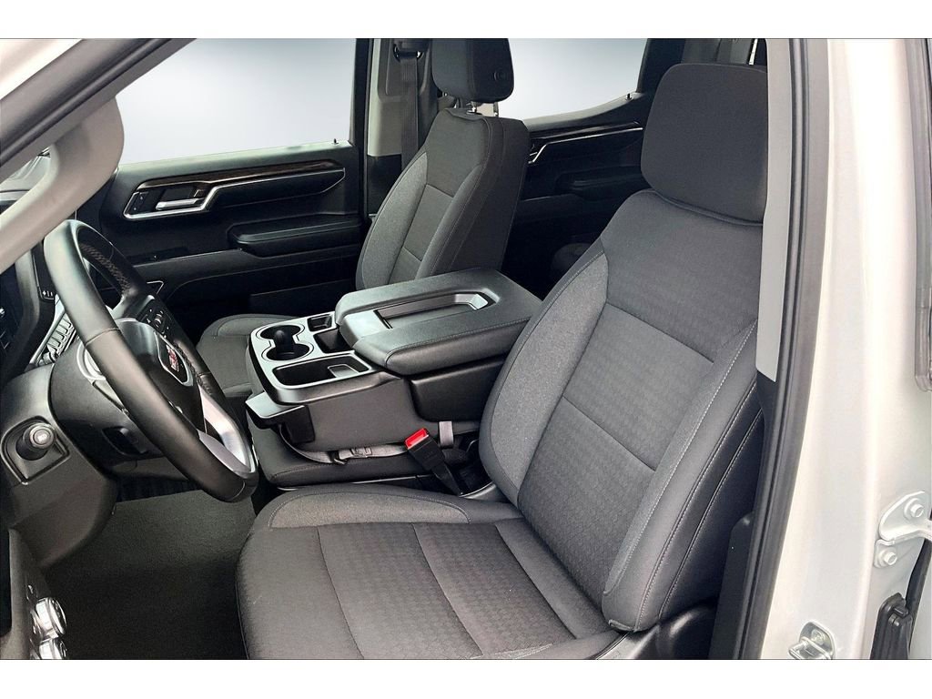 Used 2024 GMC Sierra 1500 SLE image 19