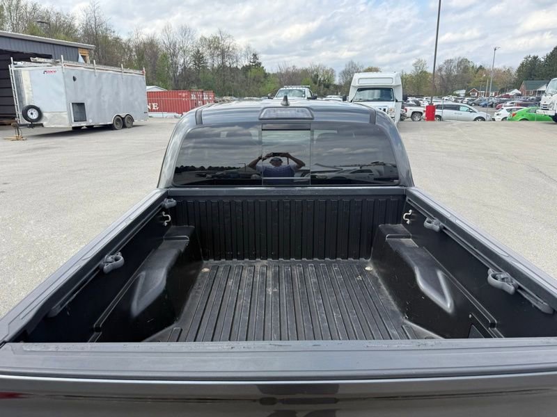 Used 2019 Toyota Tacoma TRD Sport image 13