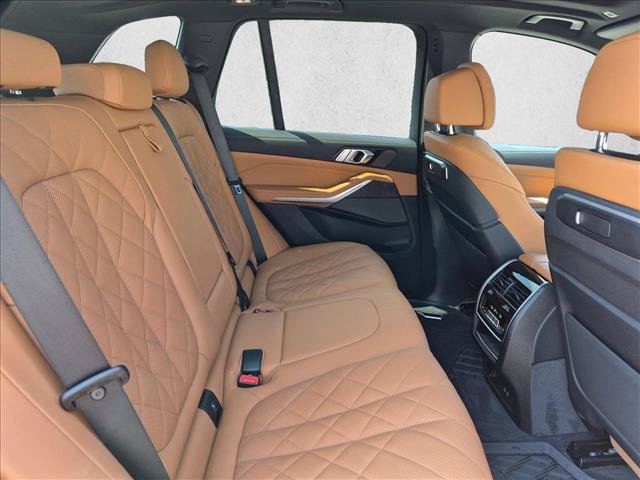 Certified 2025 BMW X5 sDrive40i w/ Climate Comfort Package RWD image 21