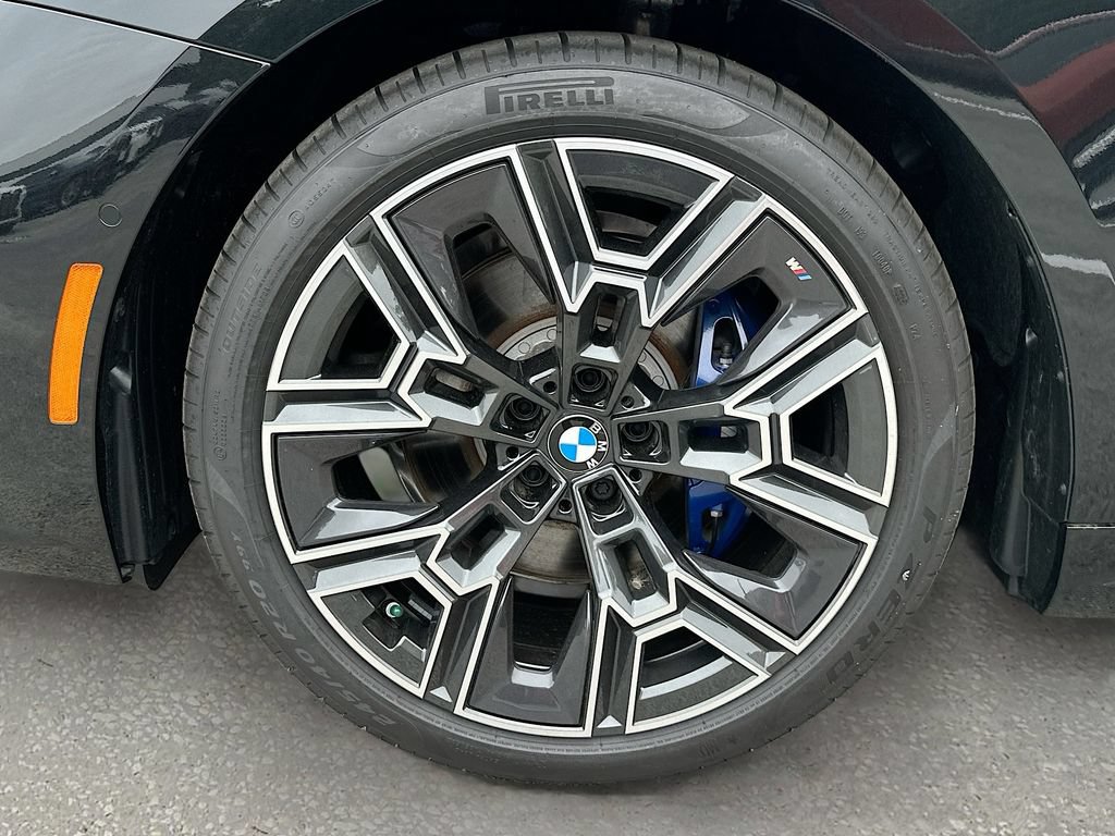 Used 2026 BMW 530i xDrive w/ Executive Package AWD/4WD image 33