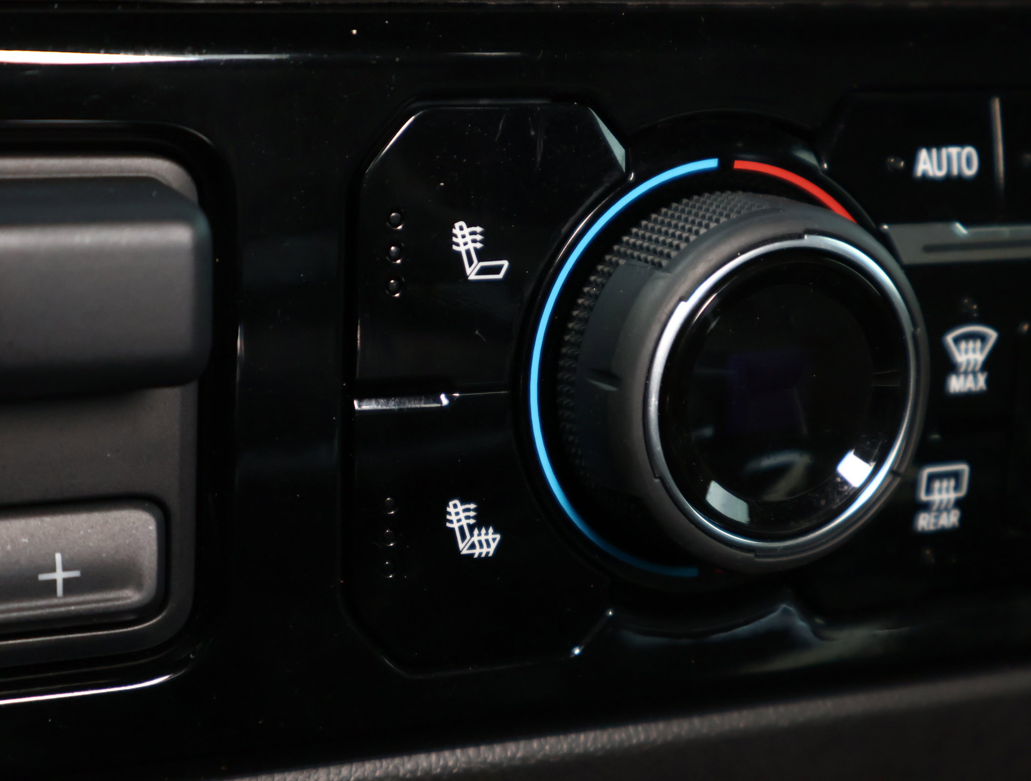 Certified 2024 Chevrolet Silverado 1500 RST w/ Texas Edition Plus image 6