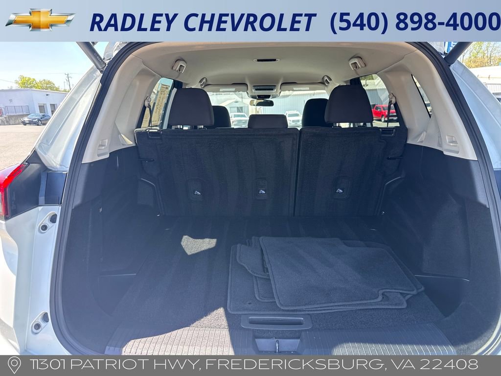 Used 2025 Nissan Rogue SV AWD/4WD image 15