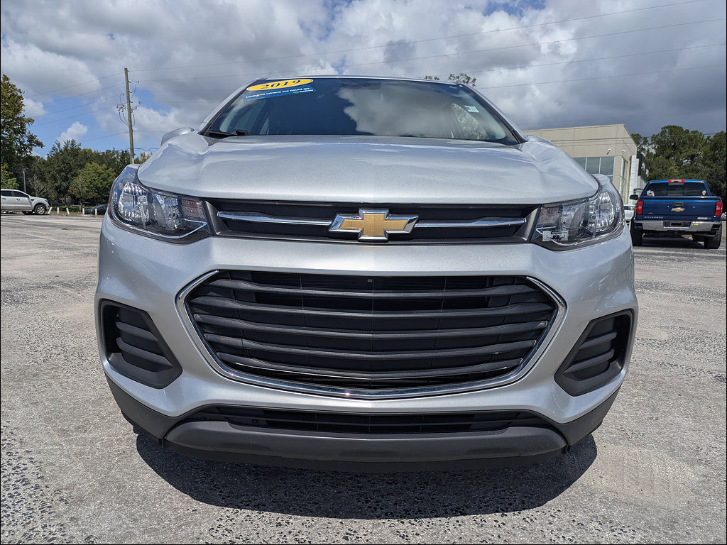Used 2019 Chevrolet Trax LS w/ Tint and Cruise Package FWD image 10