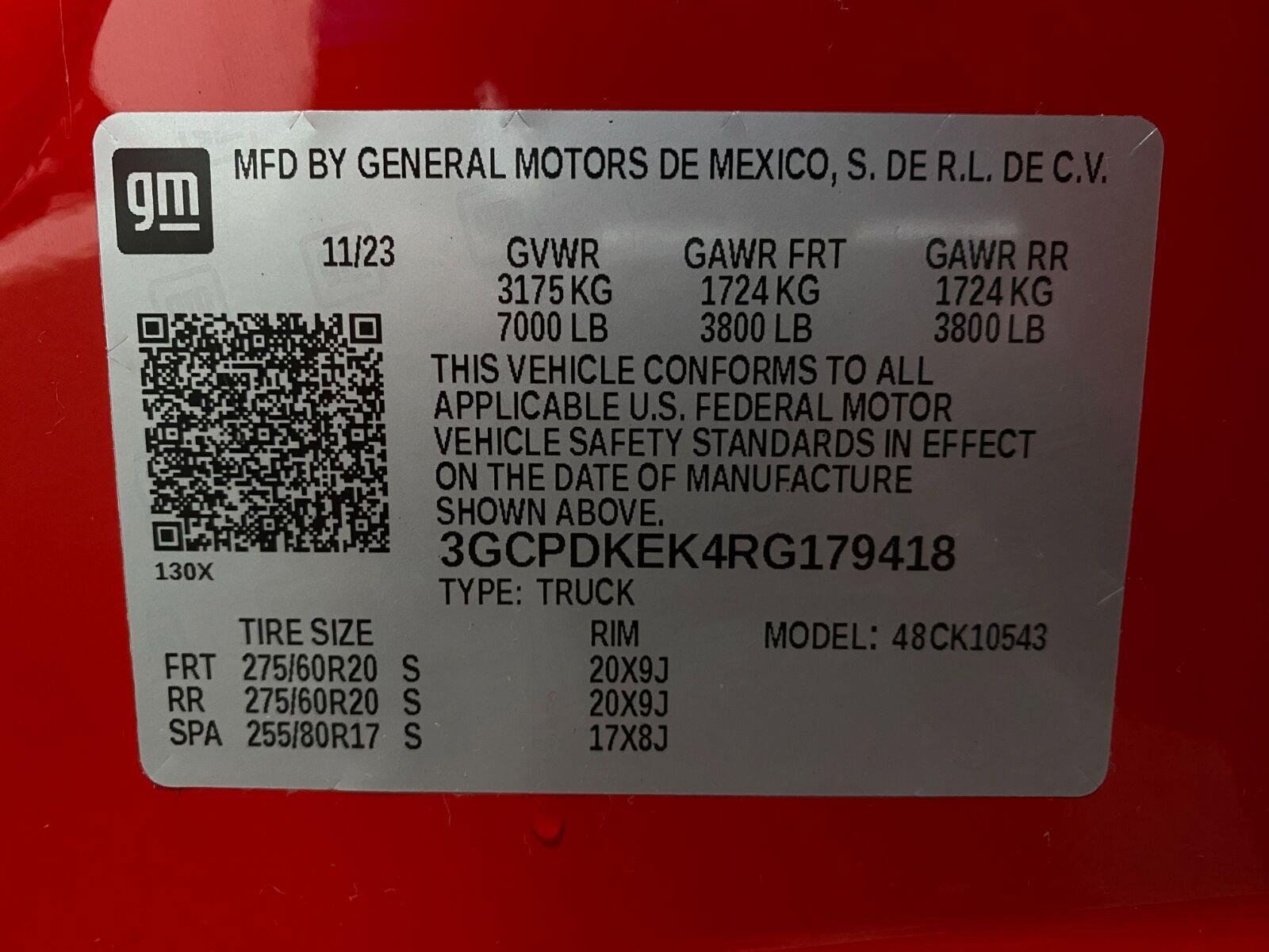 Used 2024 Chevrolet Silverado 1500 LT AWD/4WD image 31