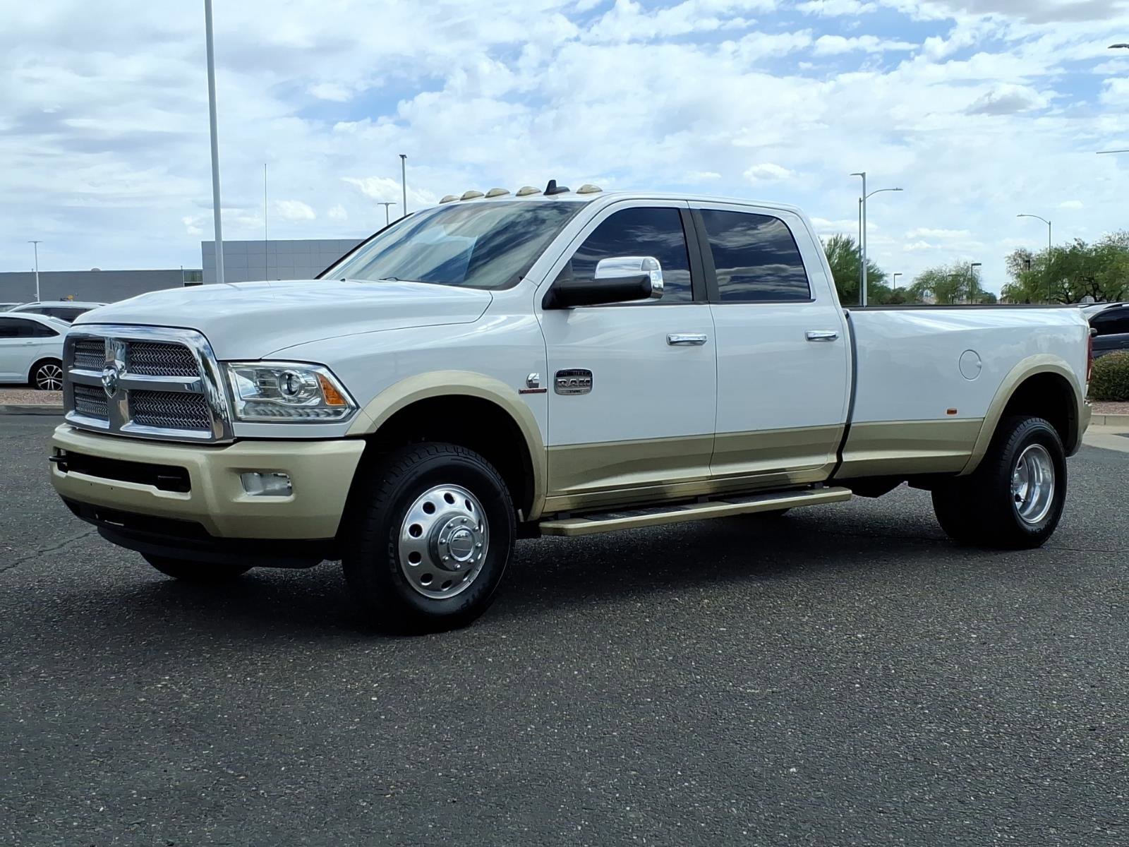 Used 2014 RAM 3500 Laramie Longhorn w/ Convenience Group AWD/4WD image 3