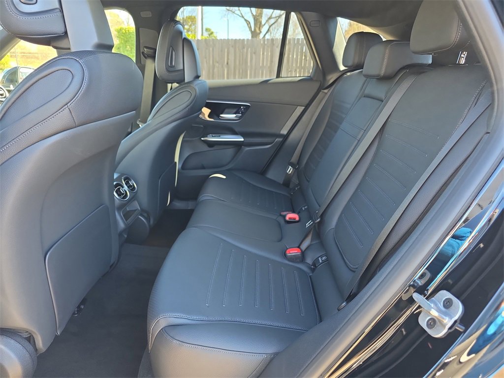 New 2026 Mercedes-Benz GLC 300 image 12