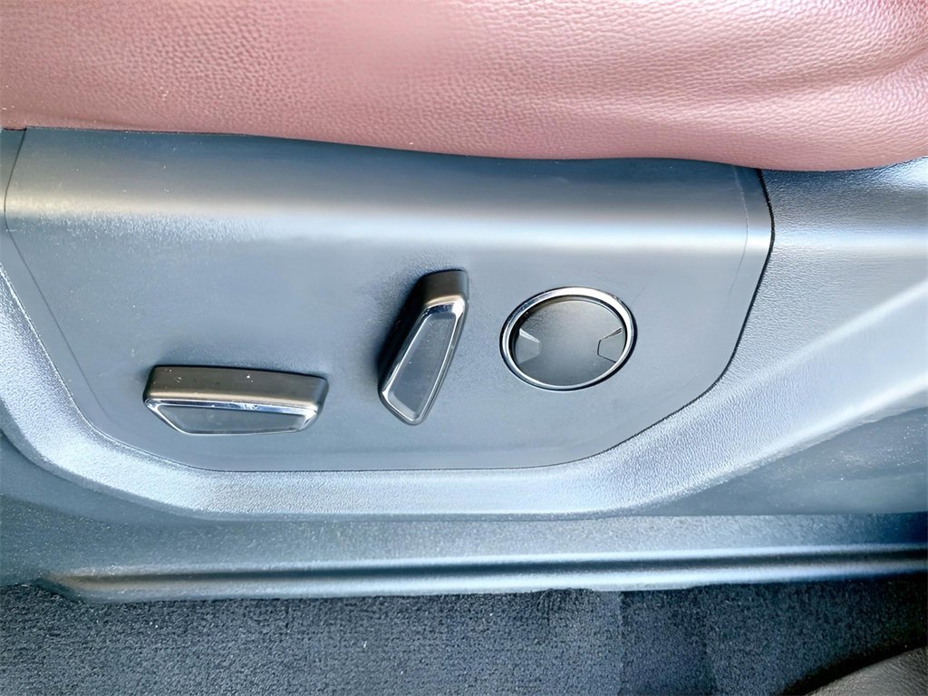 Used 2024 Ford Expedition Limited image 44