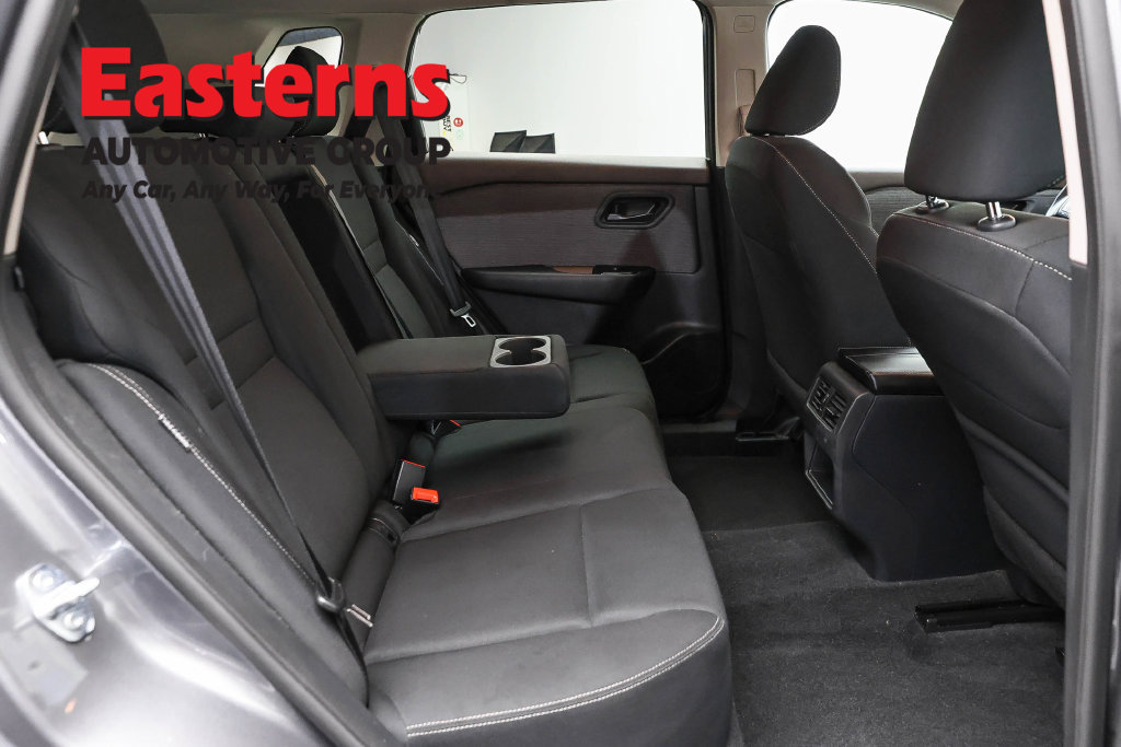 Used 2023 Nissan Rogue S AWD/4WD image 26