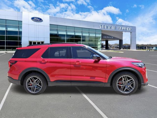 Used 2025 Ford Explorer ST w/ Sun And Sound Package AWD/4WD image 5